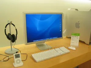 LED Cinema Display (27-inch) product photograph