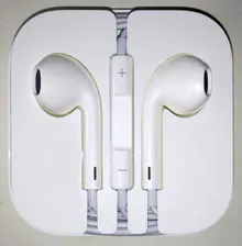 EarPods (USB-C) product photograph