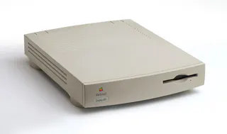 Quadra 605 product photograph